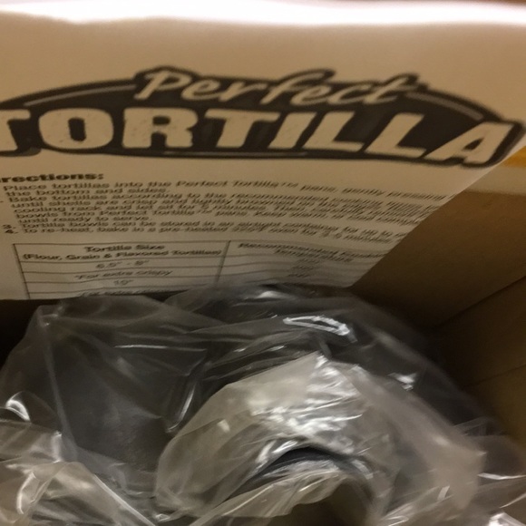 Tortilla pan set. NWT - Picture 7 of 7